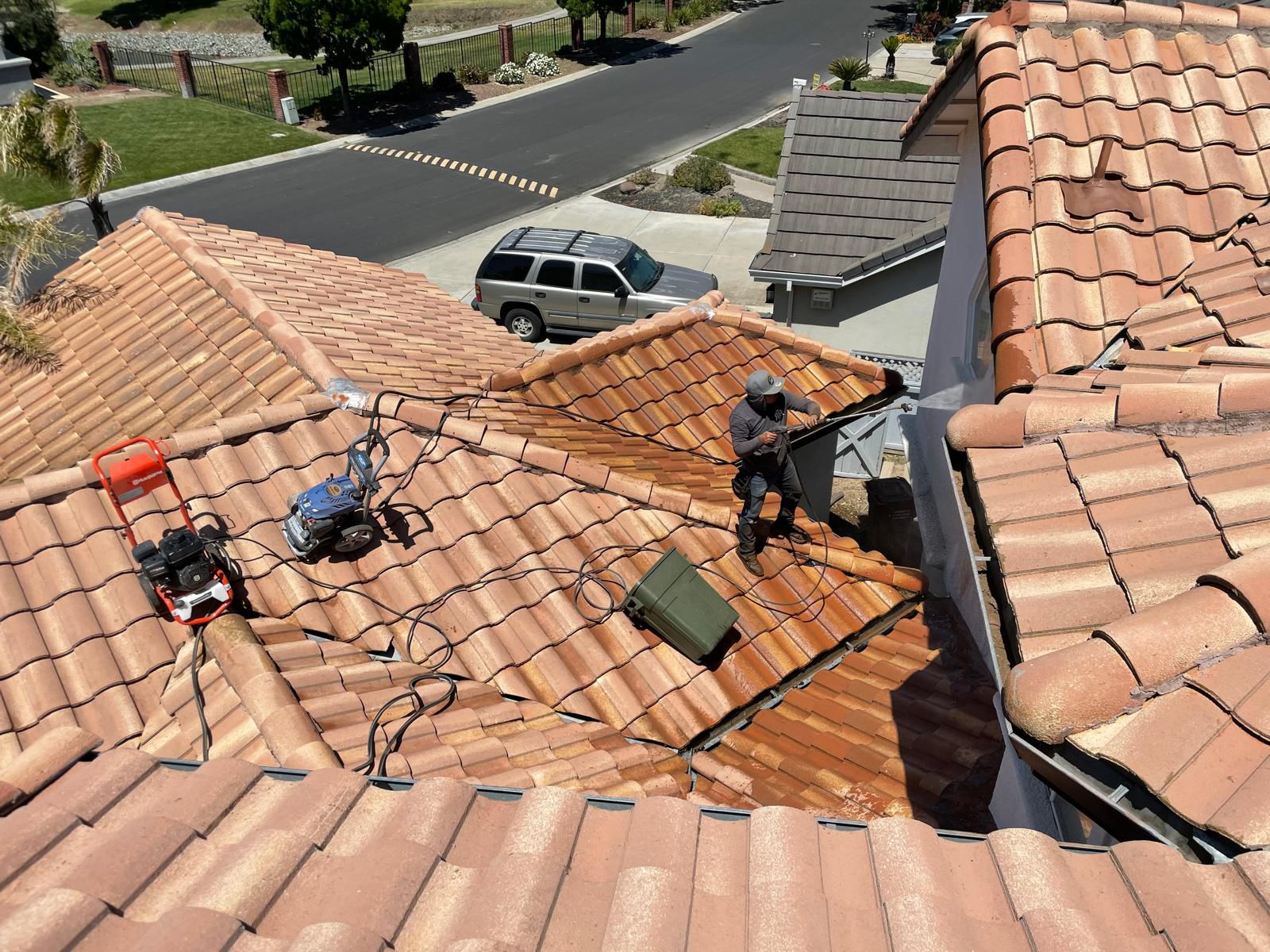 Pressure washing portfolio photo